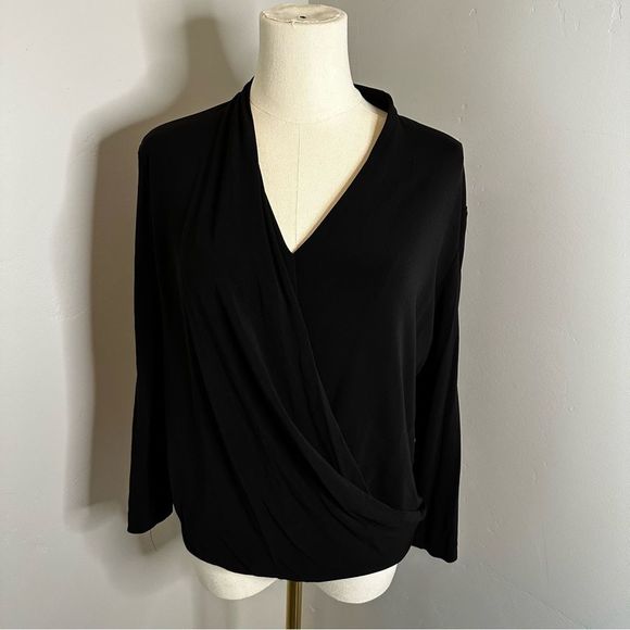 MM Lafleur Tops - [MM Lafleur] Black V Neck Blouse - Size Medium